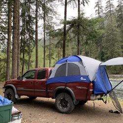 Napier Sportz Truck Bed Tent + Airbedz Lite Truck Air Mattress and inserts 