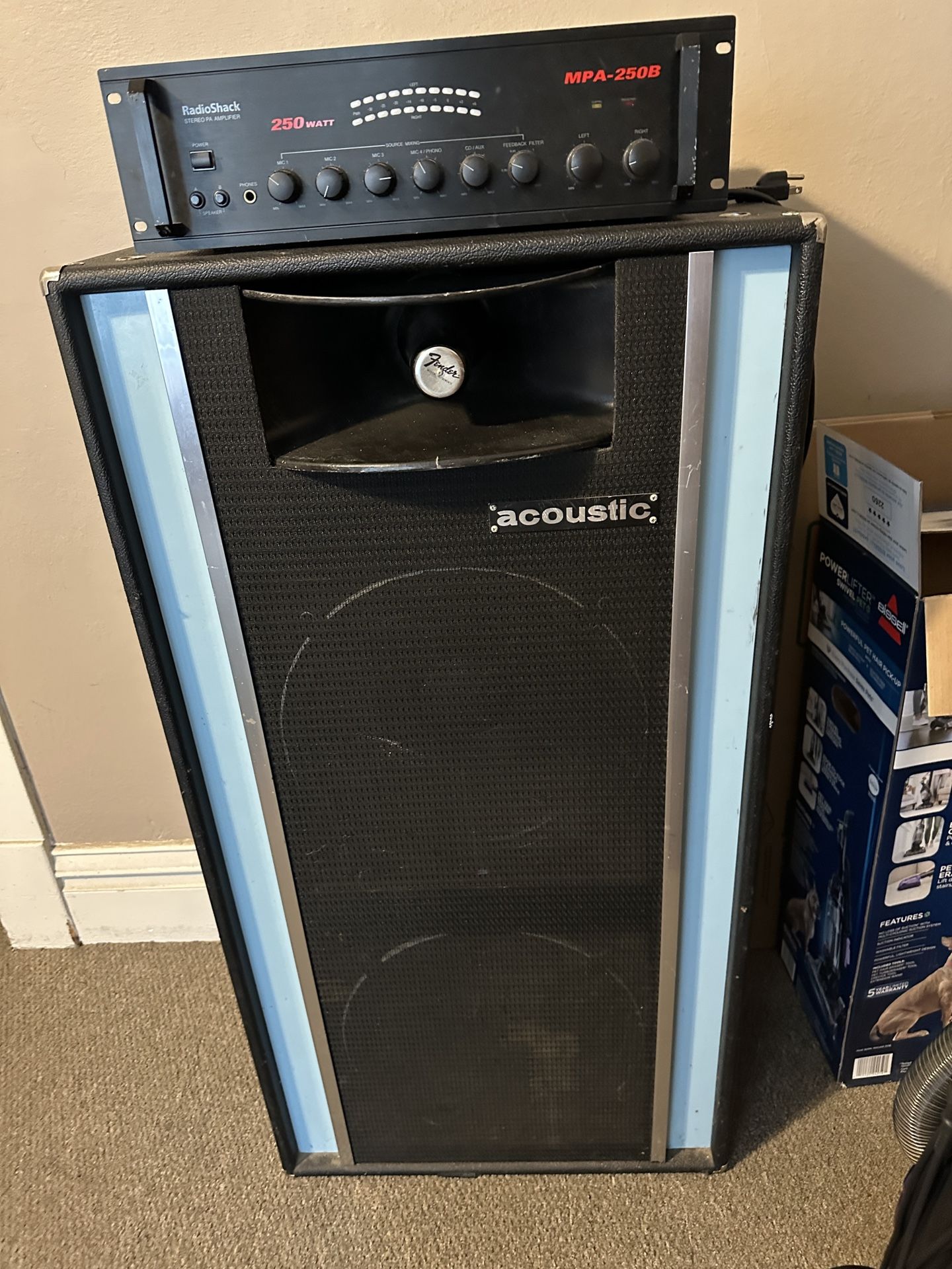 Large Acoustic Concert speaker with 250 watt amp