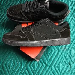 Air Jordan 1s Low Size 10