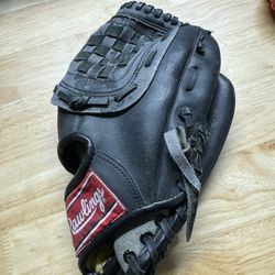 Used Rawlings Youth Baseball / Softball / T ball Glove