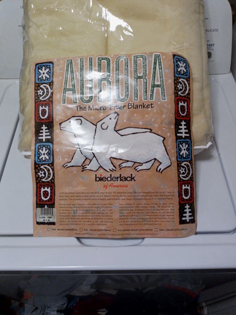 AURORA The Micro-Fiber Blanket... Biederlack of America