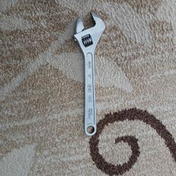12 Inch Crescent Wrench 