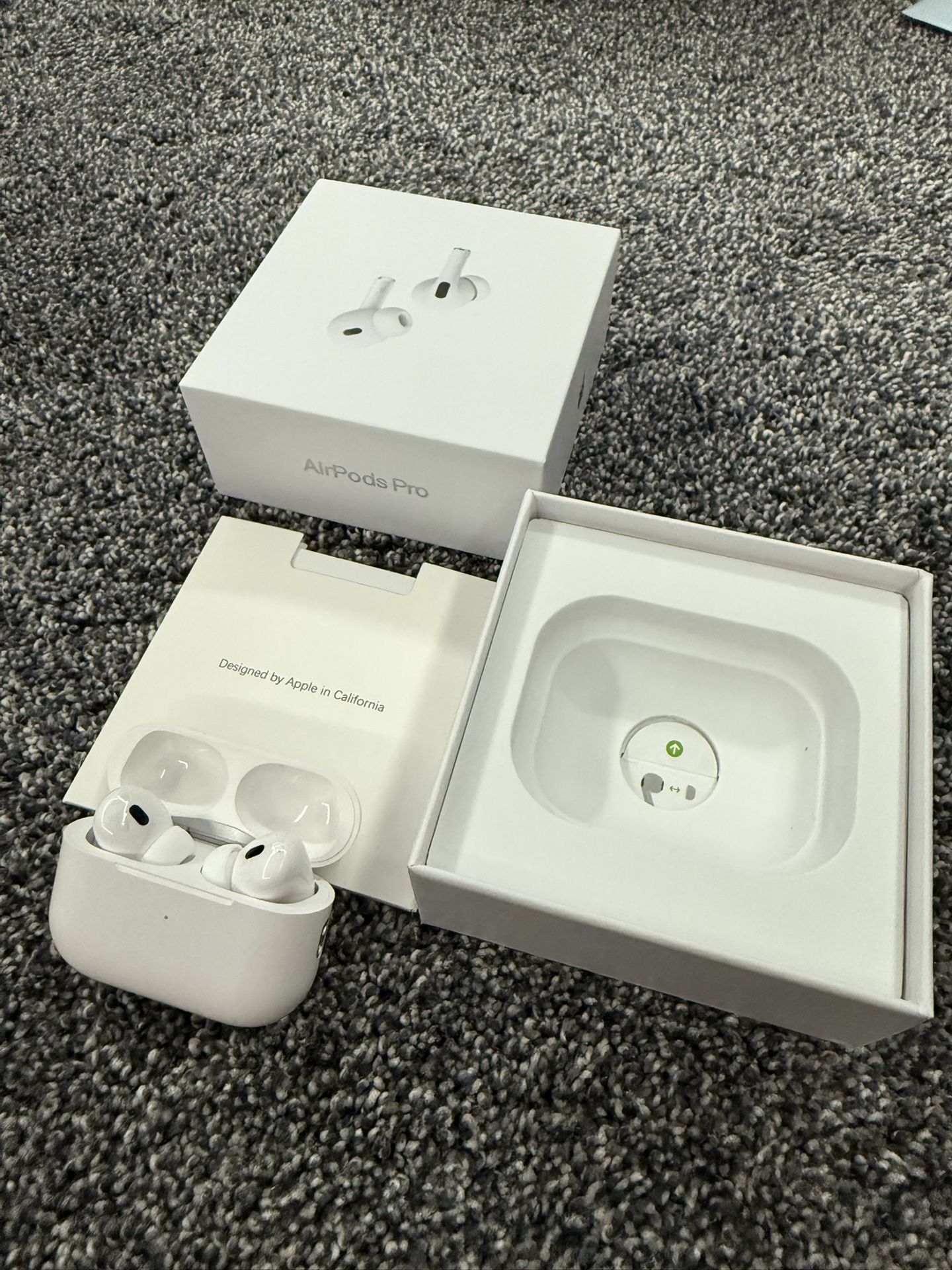 Airpods Pro 2 (Active Noise Cancellation)