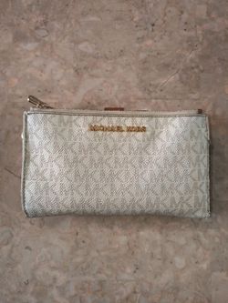Michael Kors wallet women