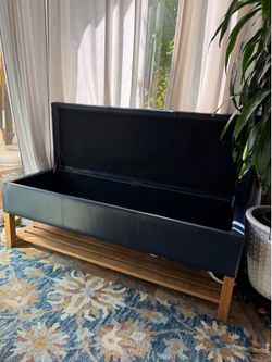 FREE – Grandin Road Dixon Storage Bench