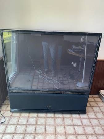 Pioneer Elite Pro 51 Inch Rear Projection TV