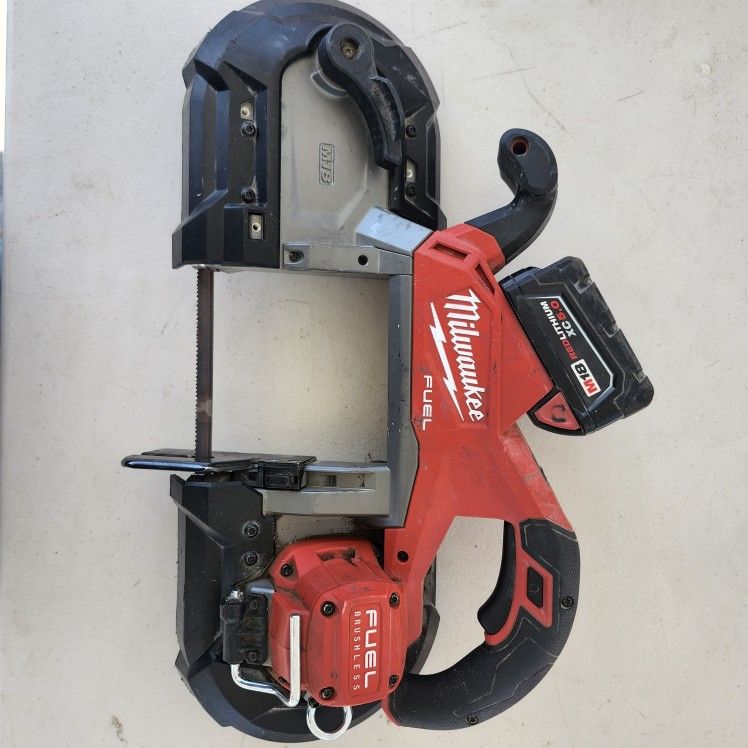 Milwaukee Band Saw