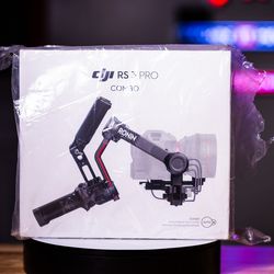 Brand New - Unopened DJI RS3 Pro Combo