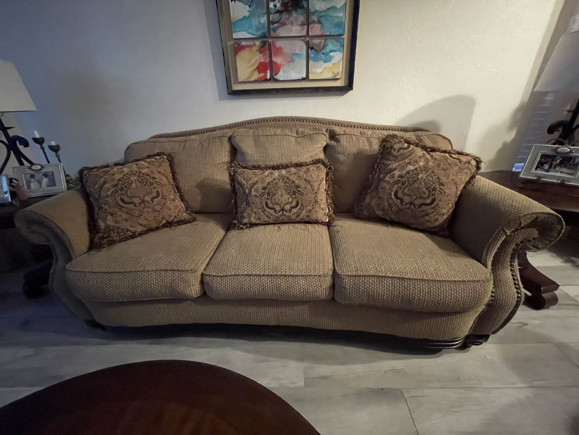 Set Sofa And Love Seat