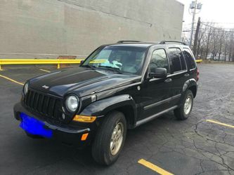 Jeep liberty 2007 Very clean title 169 k millage New tirres Passed E check Registeration renewed for 2 years. Cash only please.