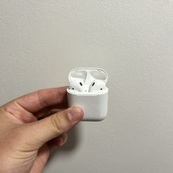 Apple AirPods  1st Generation