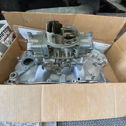 Holley Carburetor And SB chevy Intake