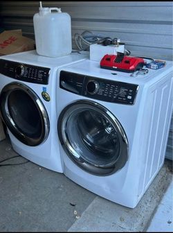 Electric Samsung washer & Dryer