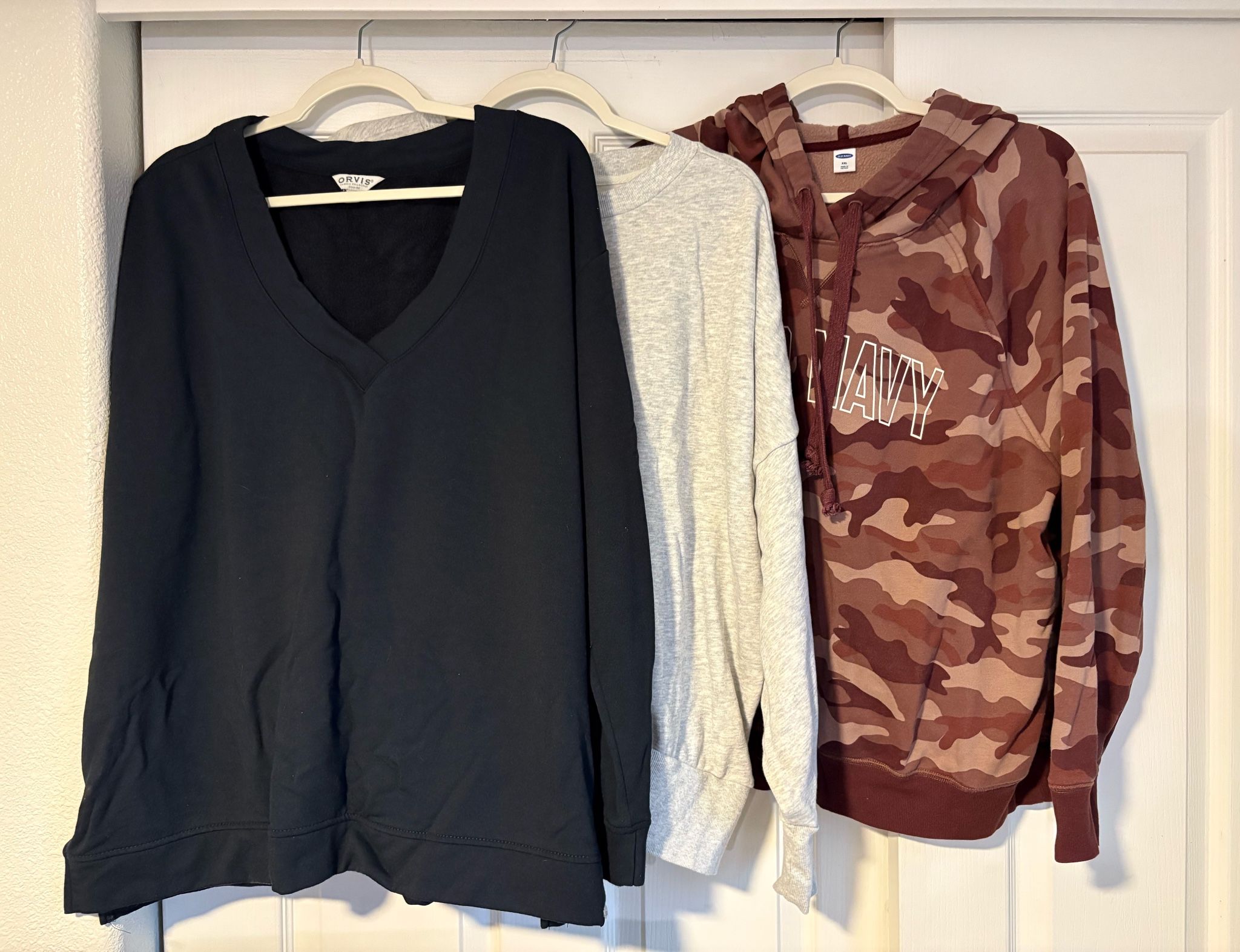 Like new sweatshirts 2X Old Navy