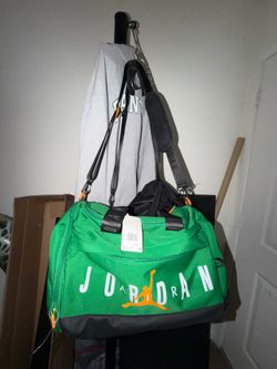 Velocity Green / black duffle bag
