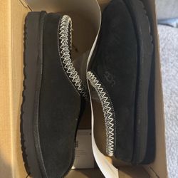 Black Tasman uggs size 8 men’s 
