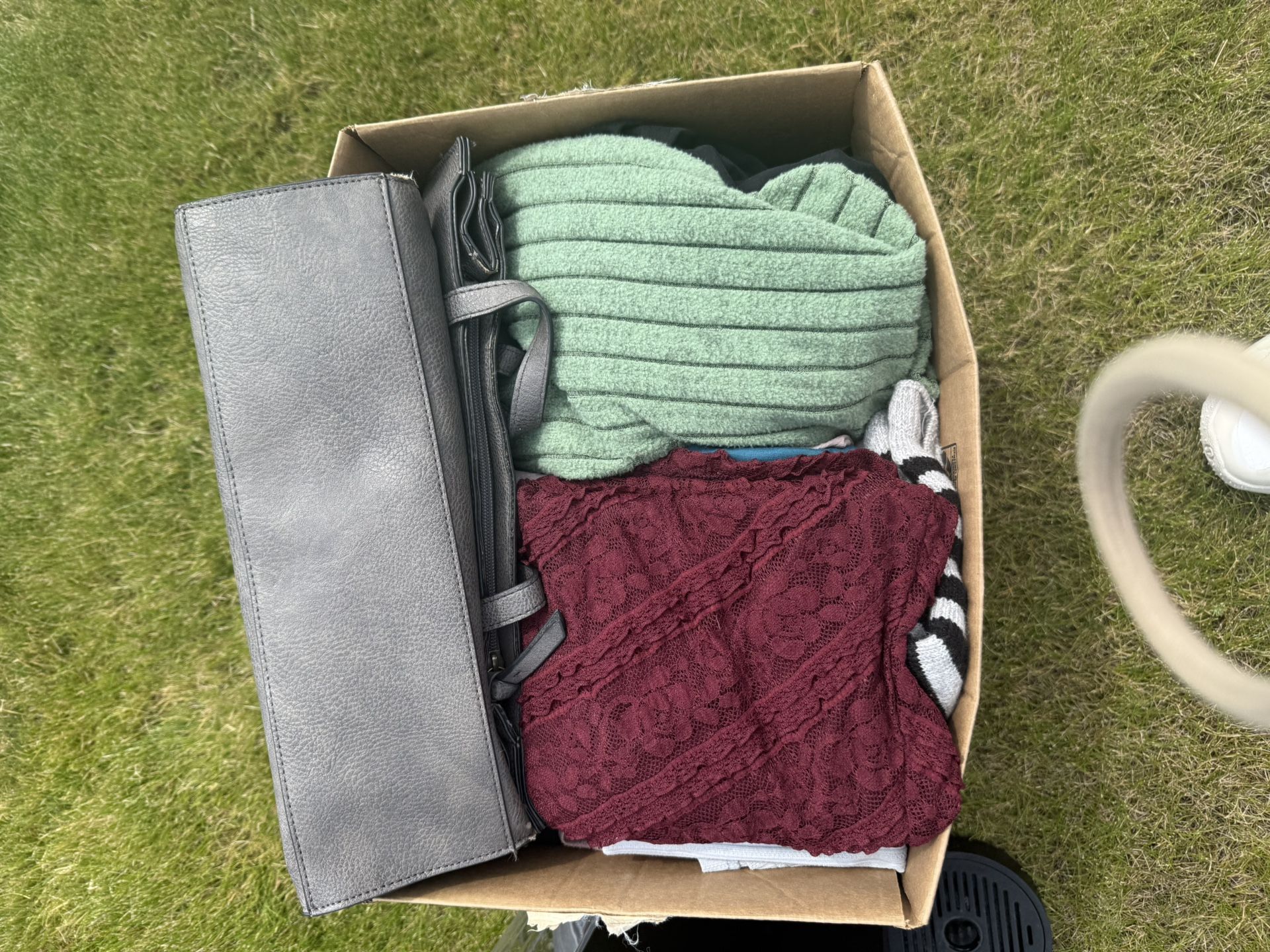 Large Boxes Women’s Clothing FREE