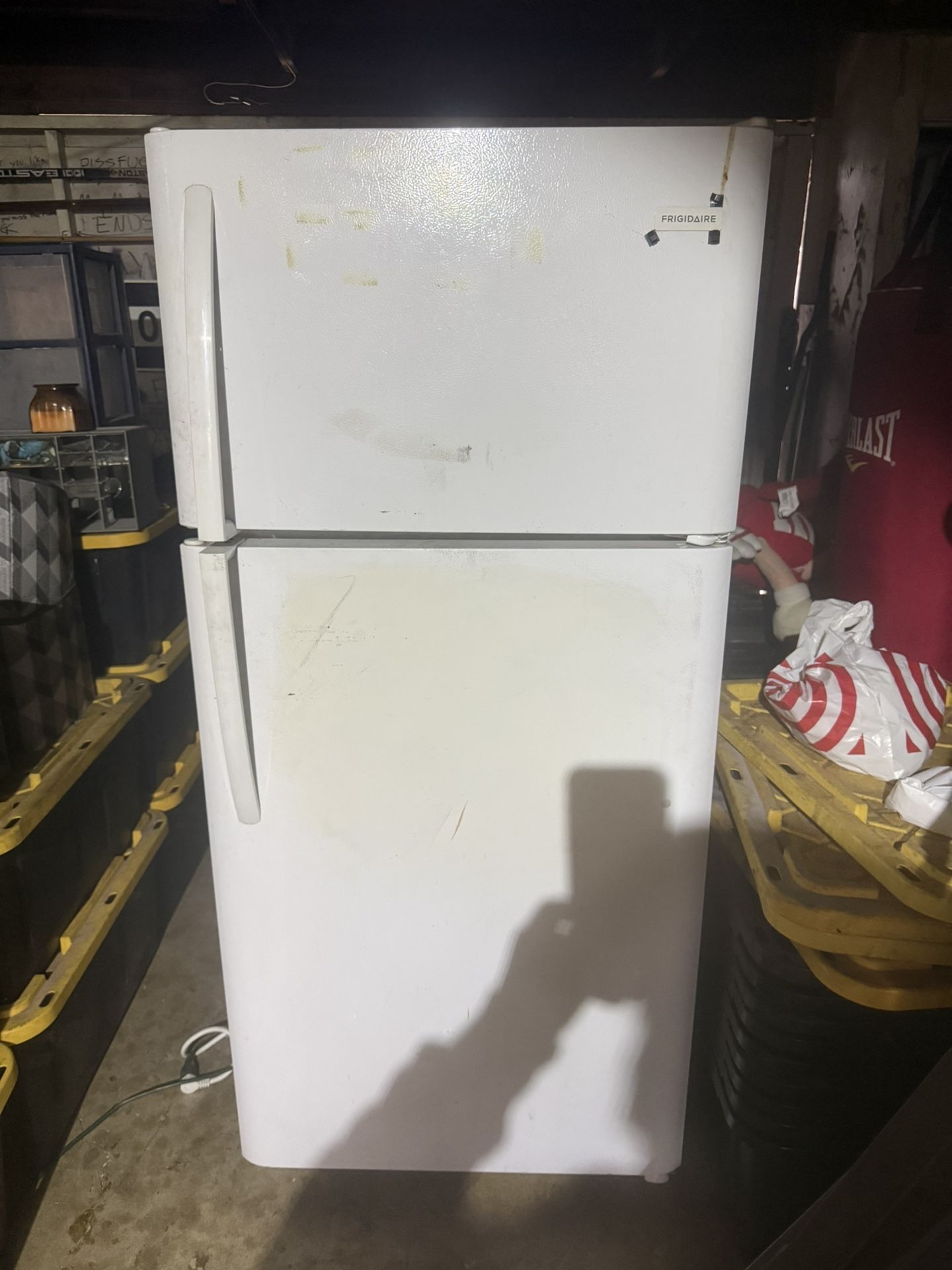Frigidire Refrigerator Works Great Garage Shop Office Kitchen