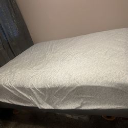 Queen Size Adjustable Bed Frame And Mattress 