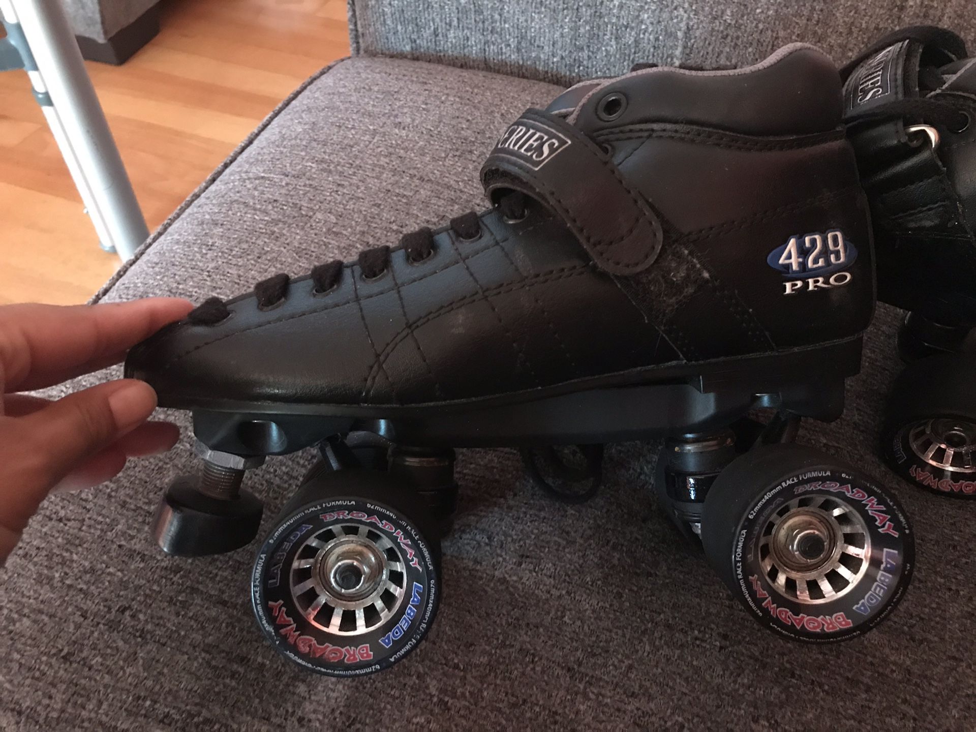 Roller derby skates