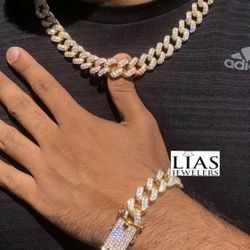 New 18k Yellow Gold Cuban Link Chain And Bracelet 