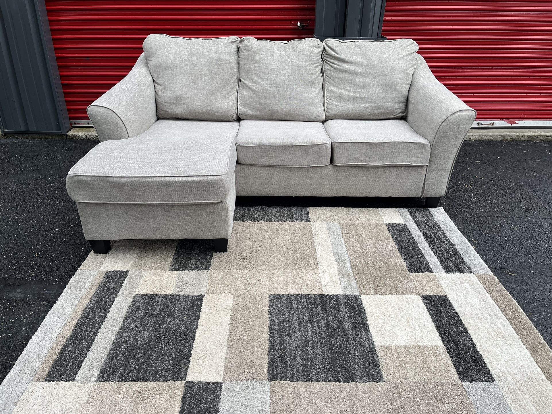 Sectional Reversible Couch!! Delivery Available ๐!! Dimensions: 92โ Length x 37โ Height x 40โDepth ( 63โ Depth Longer Section)