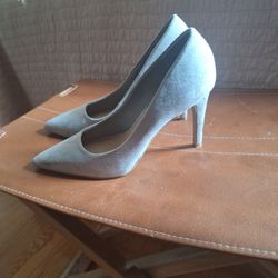 Gray size 8.5