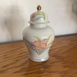 Orchid Mist Ginger Jar! Porch Pickup Only!