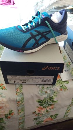 Oasics for ladies size 6.5