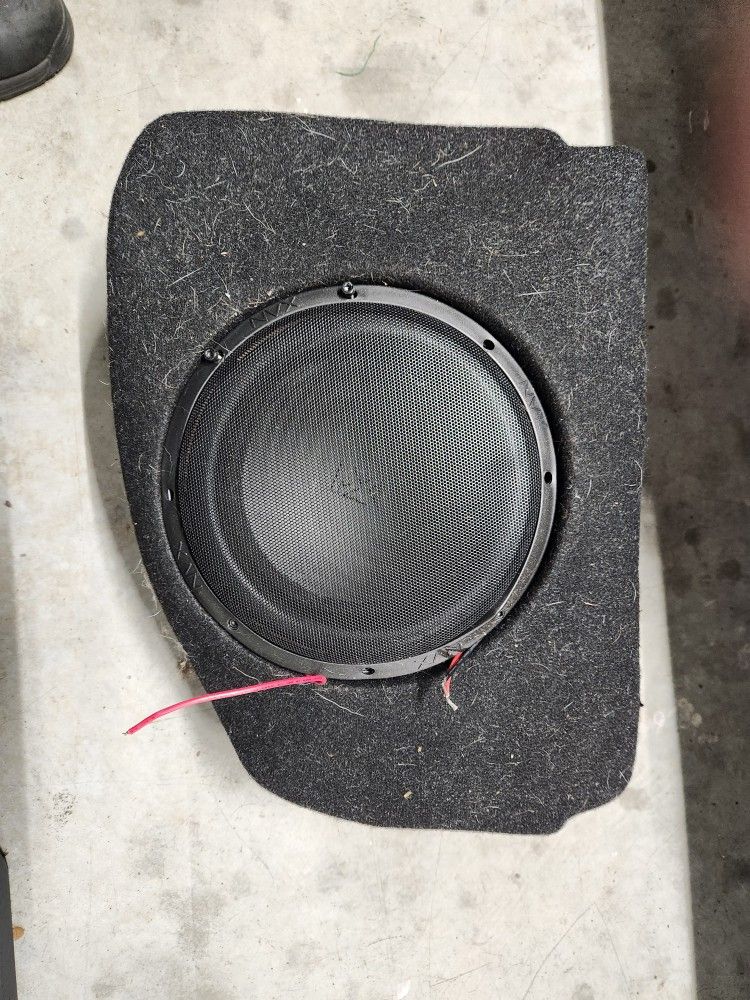 Camry 18 And Up Subwoofer And Box