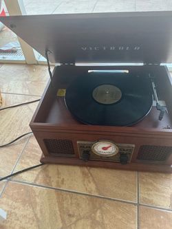 Tocadisco, speek and FM radio