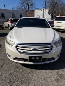 2013 Ford Taurus