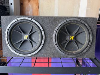 Kicker Comp Dual Subwoofers in Box