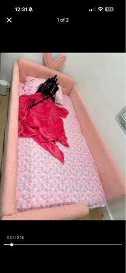 Cama para niña con colchón de memory foam