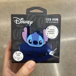 NWT stitch USB Hub 