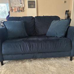 Enderlin Loveseat 