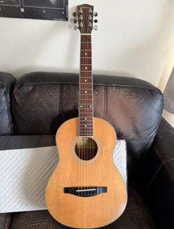 Eastman GTG6 Travel Parlor Size Acoustic Guitar