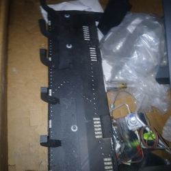 Natural gas fireplace burner tray.\nComplete without logs