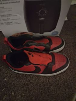 Nike Red and Black Low-Top Sneakers