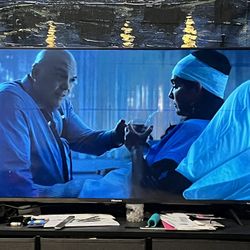 READ DESCRIPTION Hisense 40" Class FHD (1080P) Roku Smart LED TV (40H4030F) 