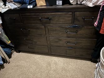 Bedroom set