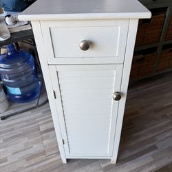 Little white cabinet