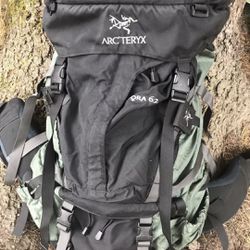 Arc’teryx Bora 62 Hiking Camping Backpack Green