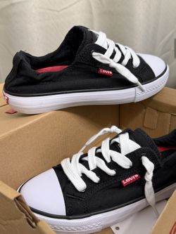 Levis Shoes Size 1
