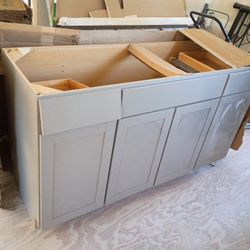 "60" Bathroom Cabinett 
