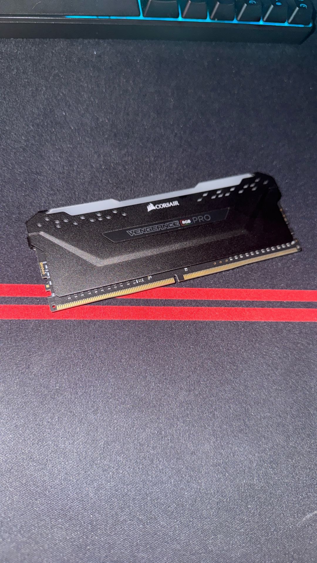 Corsair Vengeance RGB PRO