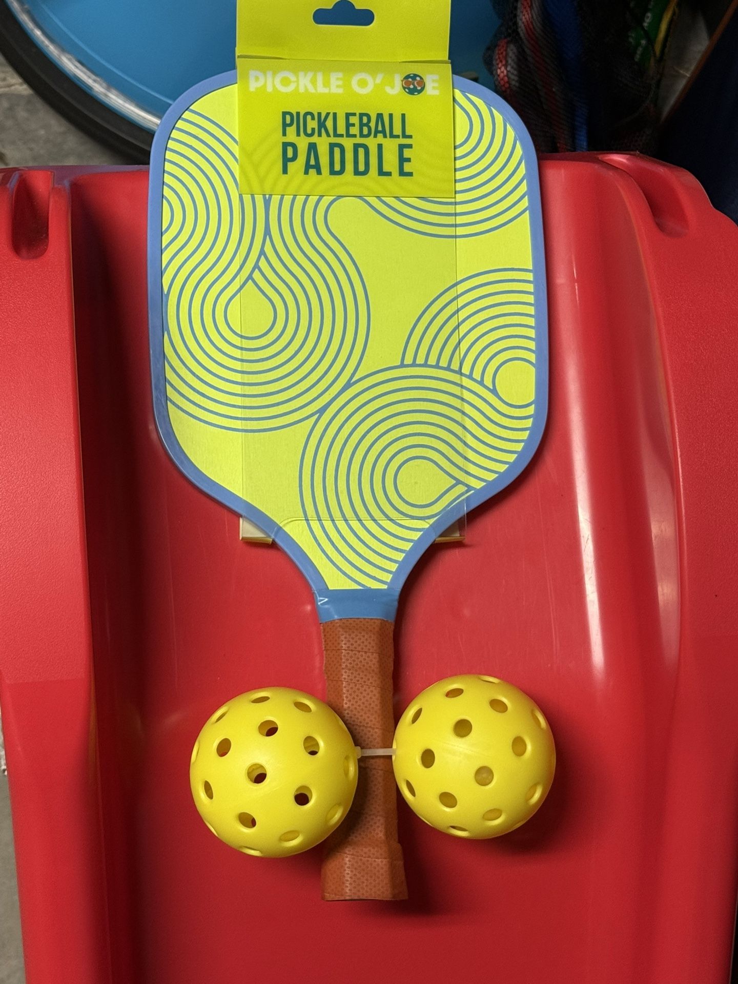 Pickelball Bat / racquet With 2 Outdoor Balls
