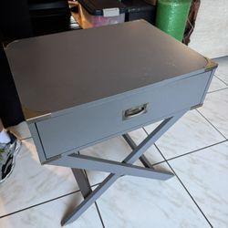 End Table - Nightstand 