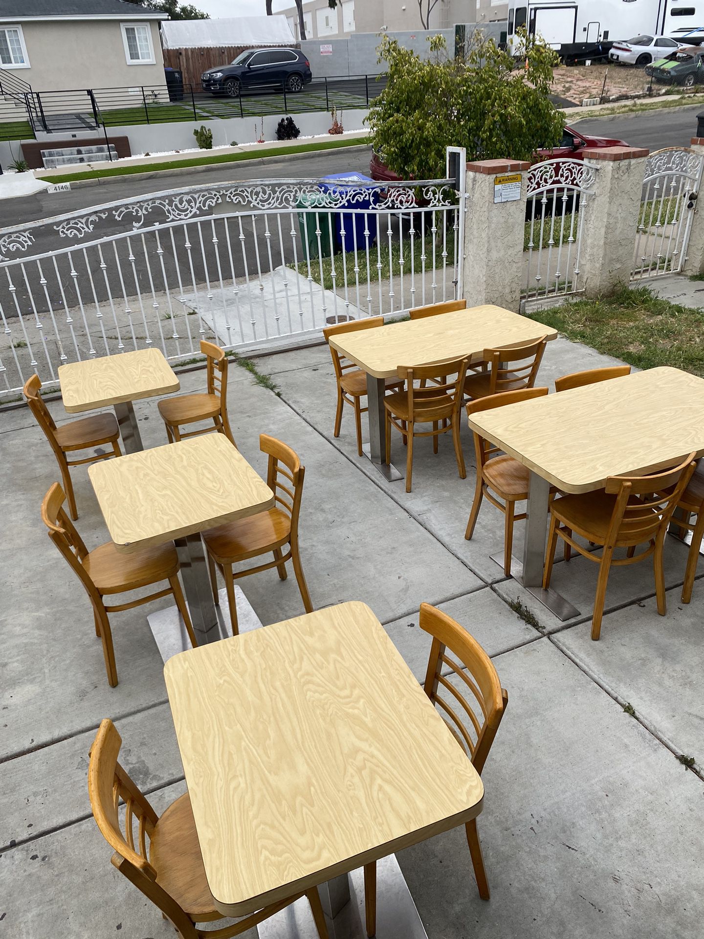 6 Tables And 20 Chairs 