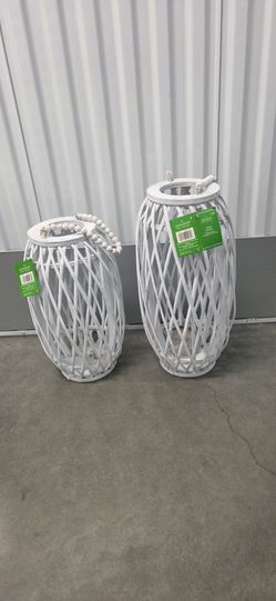 Two white lanterns.